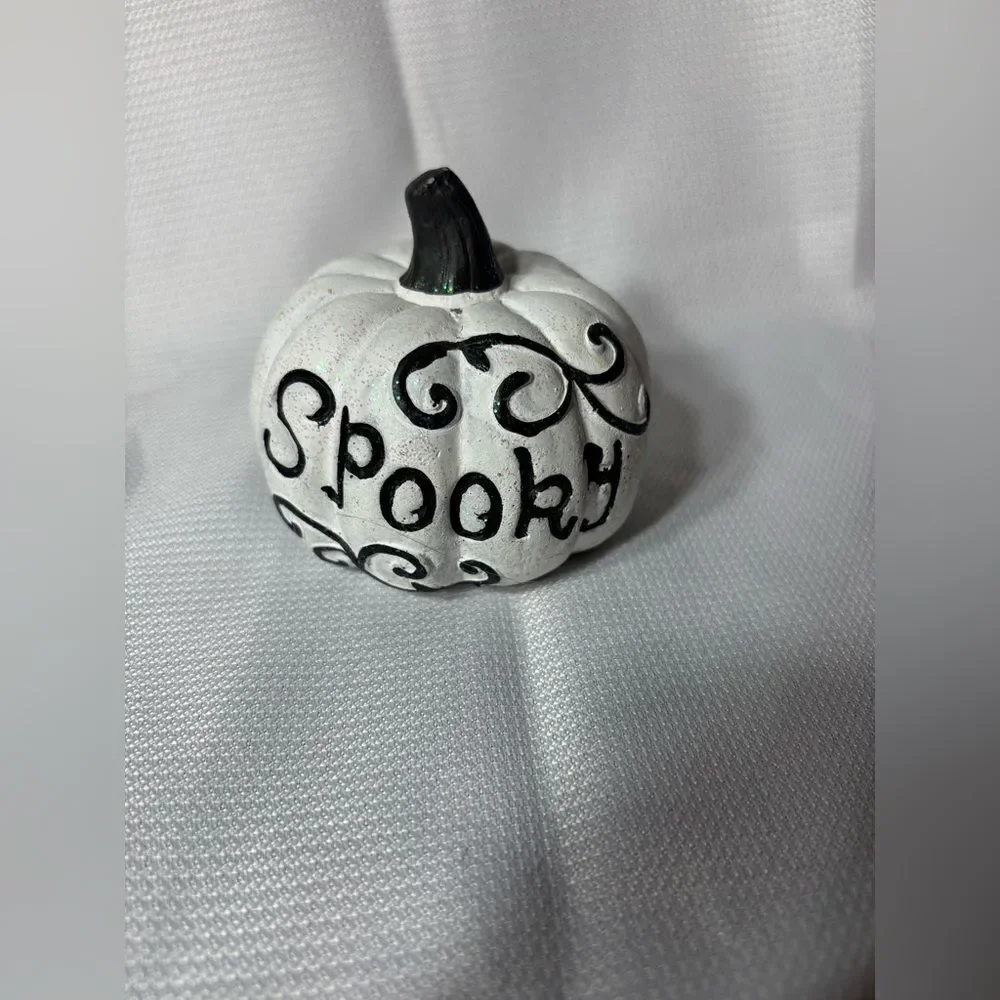 Halloween Pumpkin Table Decor SPOOKY EPC